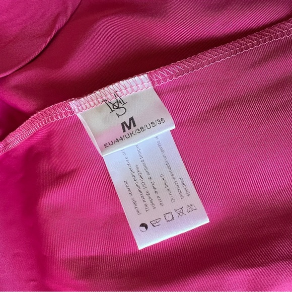 Gowns / Prom Dresses / Formal Dresses - Picture 8 of 11